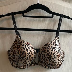Victoria’s Secret VERY SEXY PUSH-UP 32D
